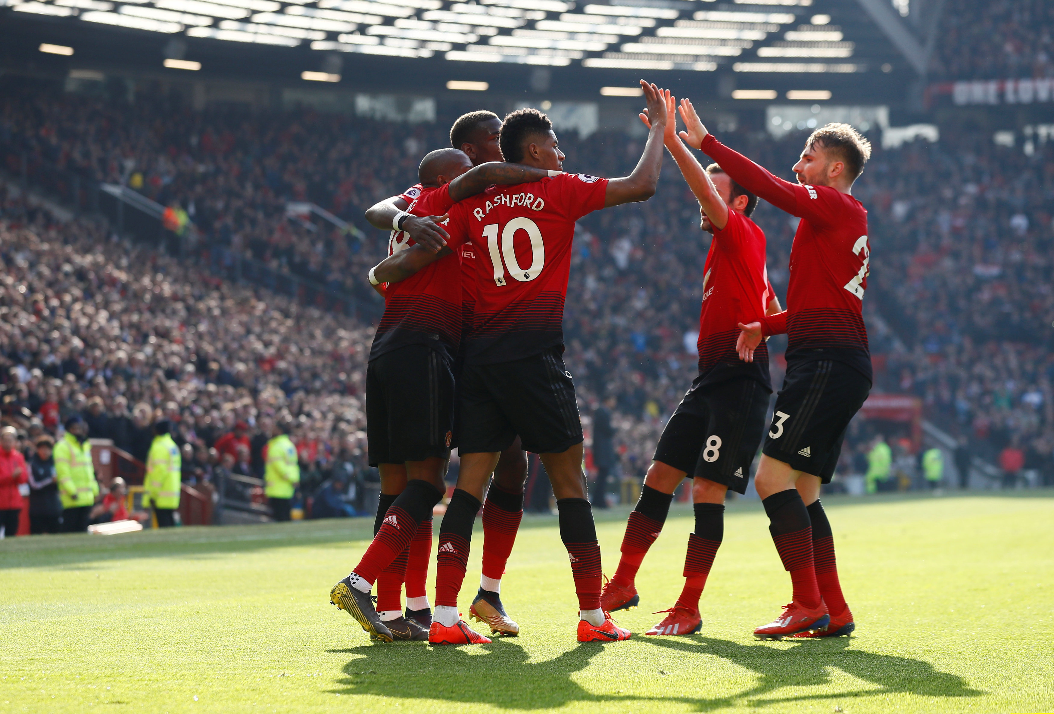 撕裂而被迫 撕裂而被迫