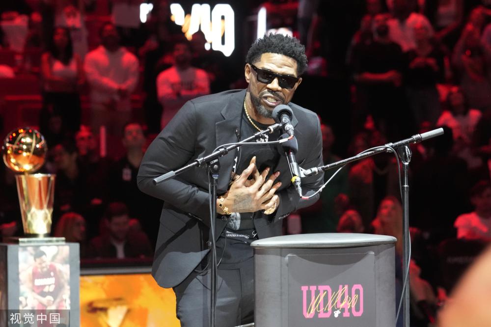 在篮球圈 在篮球圈