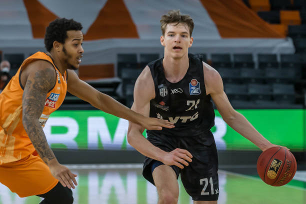 总冠军球队 总冠军球队