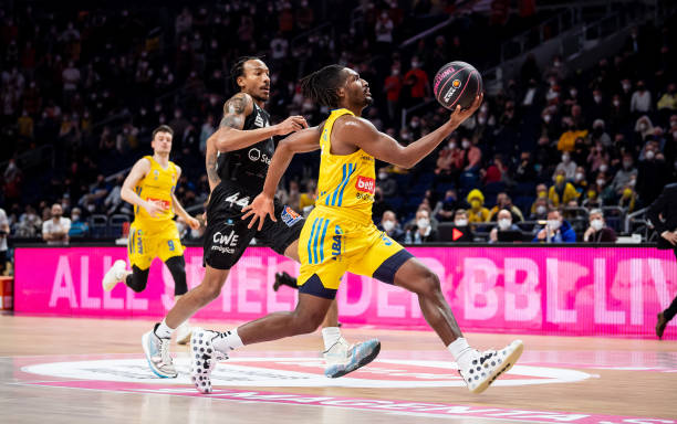 演吸引了众 演吸引了众